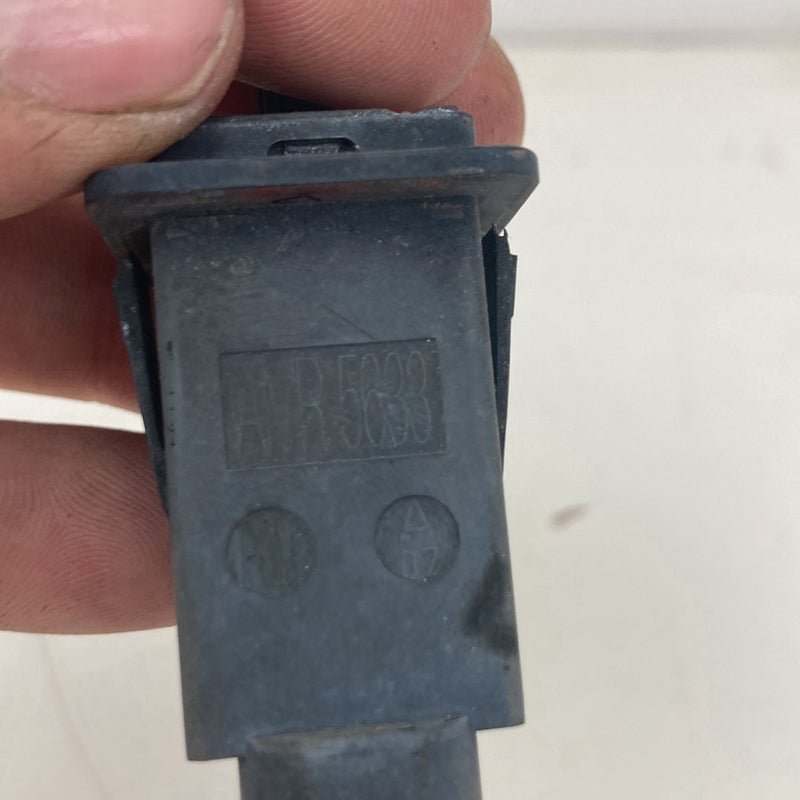 1999-2004 Land Rover Discovery II L550 Glove Box Light Switch Button OEM #5062M