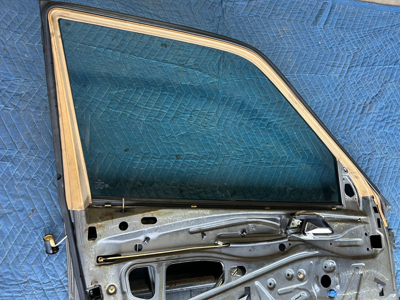 1986-1995 Mercedes 300D W124 Gray Front Driver Left LH Door Assembly OEM #2586EM