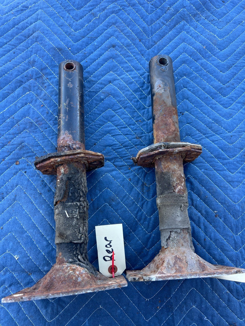 1986-1993 Volvo 240 244 245 Rear LH & RH Bumper Shock Pair 1372180 OEM #4189EM