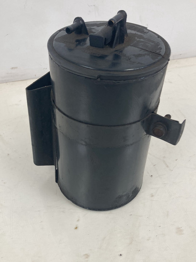 1995-1998 Chevrolet Silverado 2500 GMT400 EVAP Canister Can OEM