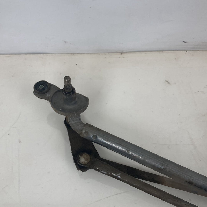 2003-2006 Chevrolet Silverado GMT800 Windshield Wiper Linkage Motor OEM #5341M
