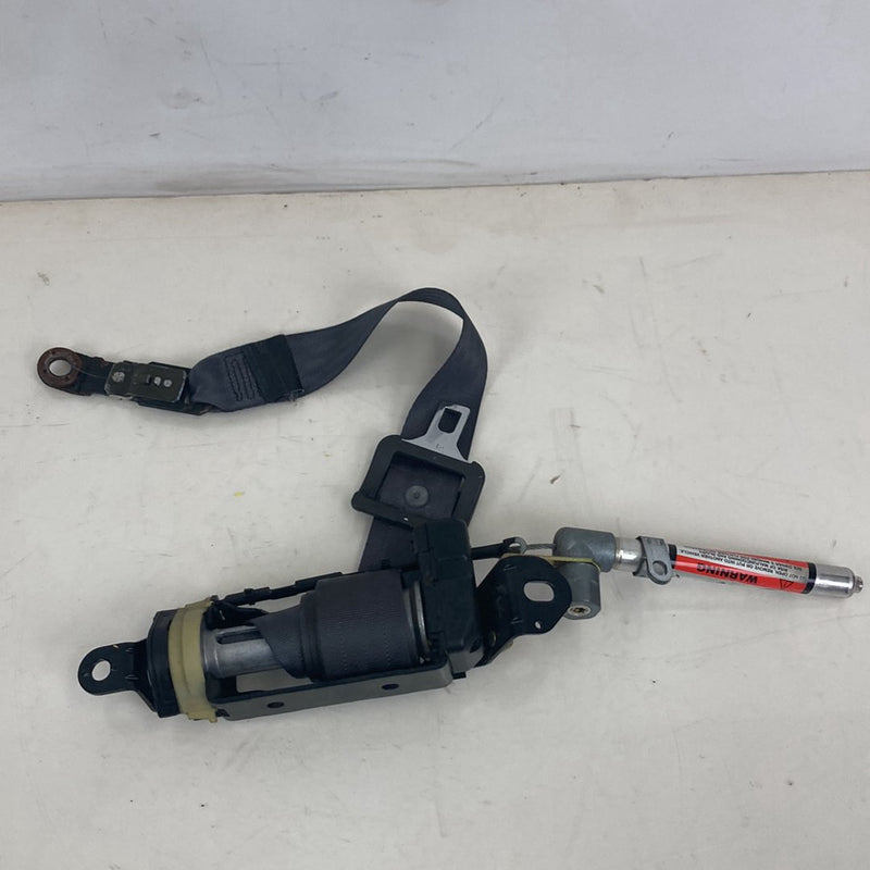 1998-2000 Volvo V70 S70 Front Passenger Right Seat Belt Retractor OEM #5179M