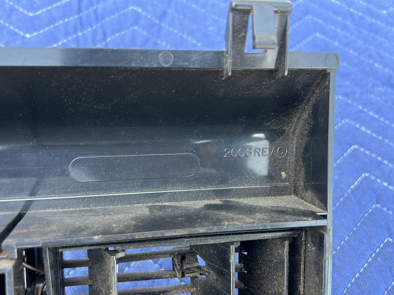 Chevrolet Silverado - Dash Vent PN: 2006REV