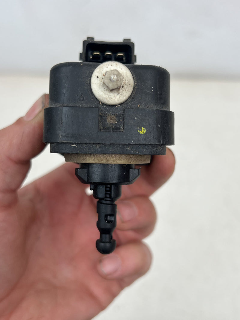 2005-2007 Volvo S60R V70R Headlight Adjuster Aim Level Sensor OEM #6800EM