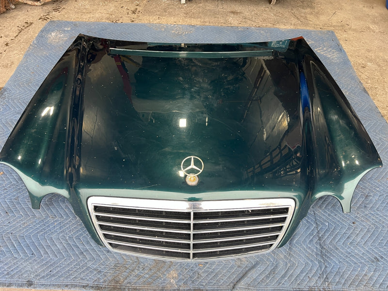 1998-2003 Mercedes W210 E320 Hood Panel Engine Bonnet w/ Grille Green OE #4741EM