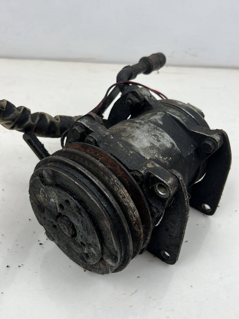 1975-1980 Volvo 244 240 Air Conditioning A/C Compressor OEM #5371EM