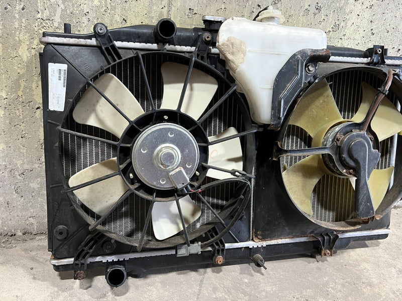 2003-2007 Honda Accord Radiator and Cooling Fan Assembly OEM #1402CN