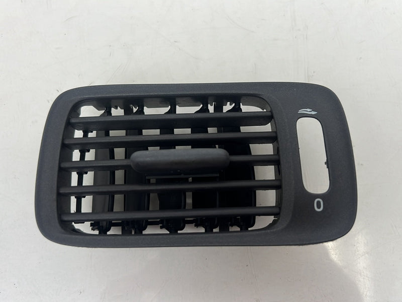 1998-2000 Volvo V70 S70 Right Left Dash HVAC AC Heat Air Vent Set OEM