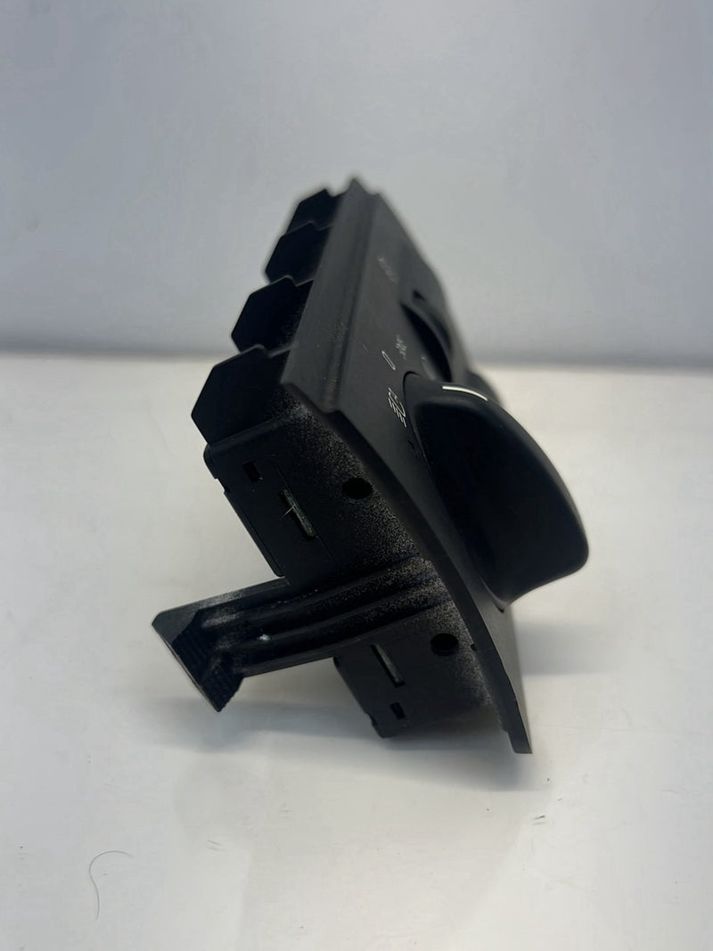 2006 BMW X5 E53 - Headlight Switch