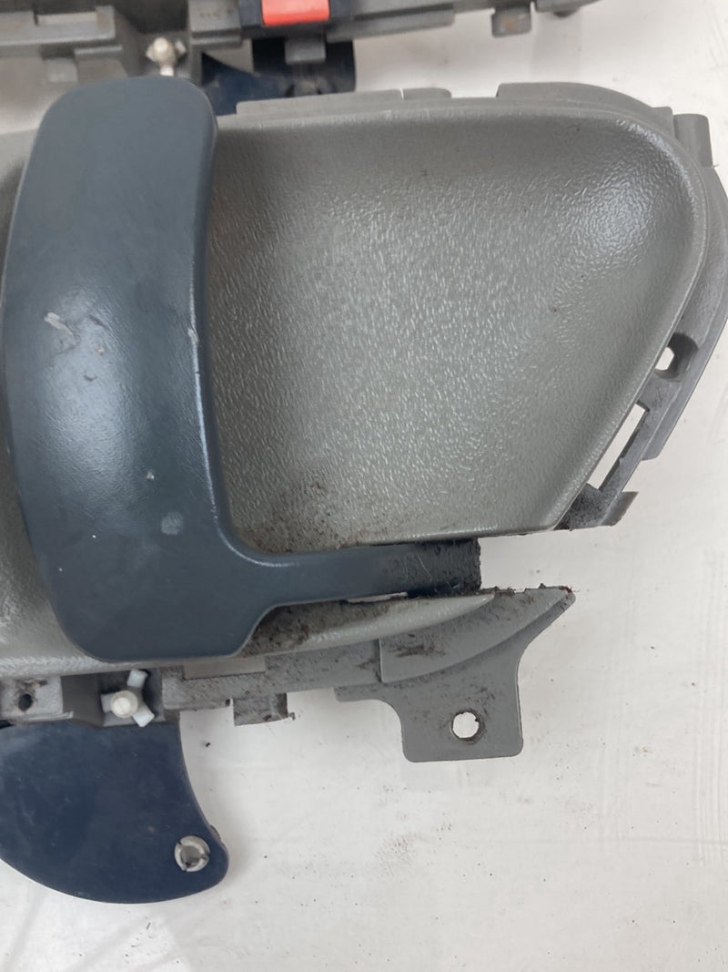 1996 Chevrolet Silverado GMT800 - Door Handle Interior PN: 77187 77186