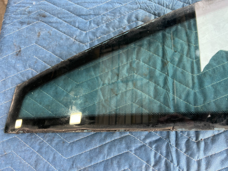 1989-1995 Volvo 740 940 Sedan Driver Left Rear Quarter Window w/ Trim OE #3699EM