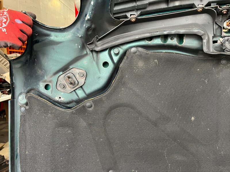 1998-2003 Mercedes W210 E320 Hood Panel Engine Bonnet w/ Grille Green OE #4741EM