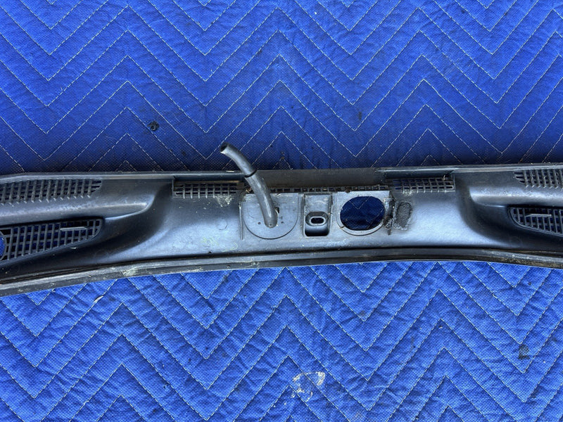 1998-2003 Jaguar XJR XJ8 X308 Cowl Trim Cover Panel Wiper GNC8861BC #4658E