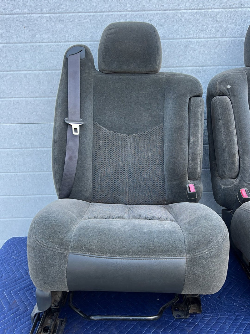 1999-2002 Chevrolet Silverado Tahoe Sierra Front Seat Pair Gray Cloth OE #5494EM