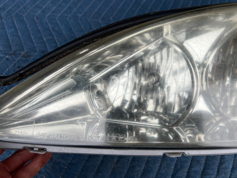 2002-2006  Toyota Camry LH Left Headlight Light Assembly OEM #119DU
