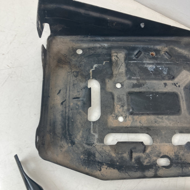 2007-14 Chevrolet Silverado GMC 1500 2500 3500 Battery Tray 15872637 OEM #5604M