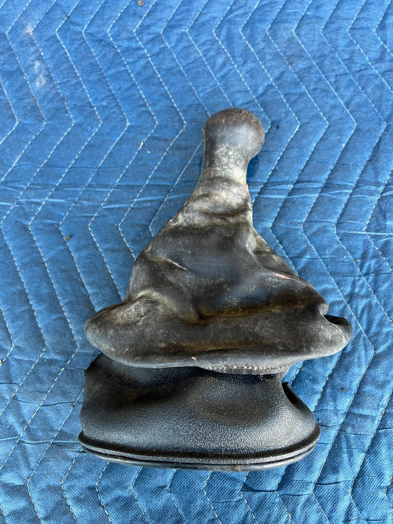 1983-1985 Porsche 944 Gear Shift Selector Knob Lever Assembly w/ Boot OEM#2460EM