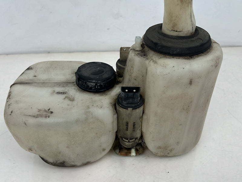 1990-1992 Volvo 740 745 940 Windshield Washer Fluid Tank Reservoir OEM #5941EM