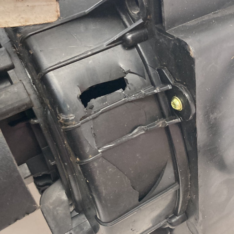 2007-2014 Chevrolet Silverado GMT900 HVAC Box Heater Core 22986273 OEM #5334M