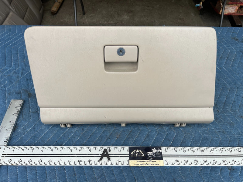 2002-2006 Toyota Camry Glove Box Door  Compartment 55501-33080/90 OEM #71DU