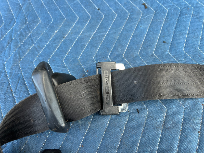 1986-1993 Volvo 240 244 Sedan Front Right RH Seat Belt Retractor OEM #4195EM
