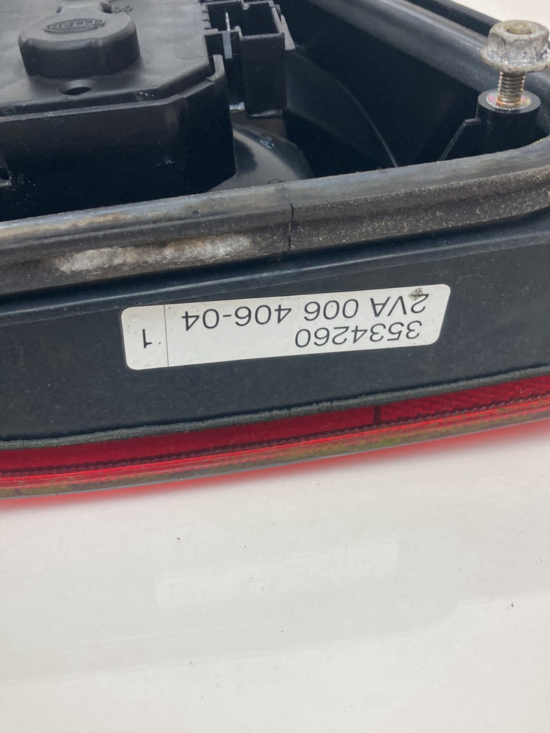 1992 Volvo 940 944 - Tail Light Pair PN: 3538332 3538333 3534260 3534259