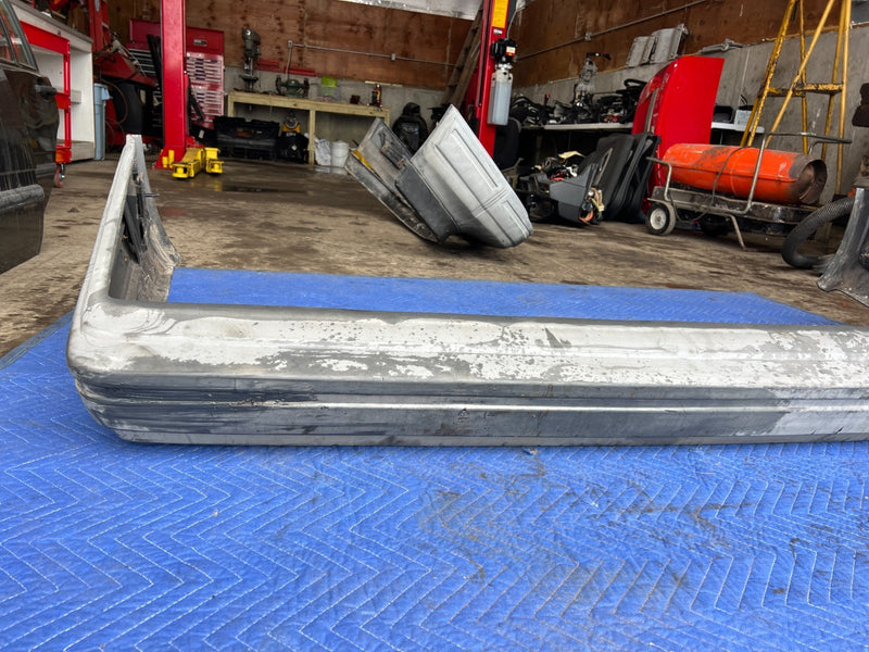 1989-1995 Volvo 740 940 Sedan Rear Bumper Cover Trim Guard OEM #3821EM