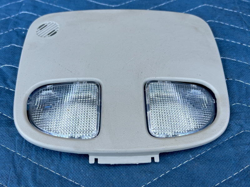 2006-2010 Pontiac G6 Front Overhead Dome Map Light Vanity Lamp Assembly OE #16DU