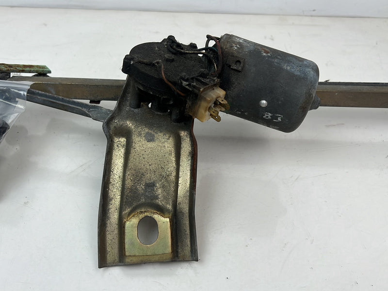 1983-1985 Porsche 944 Front Windshield Wiper Motor Transmission OEM #5636EM