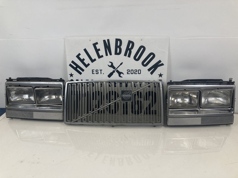 1980 Volvo 244 - Headlight Set