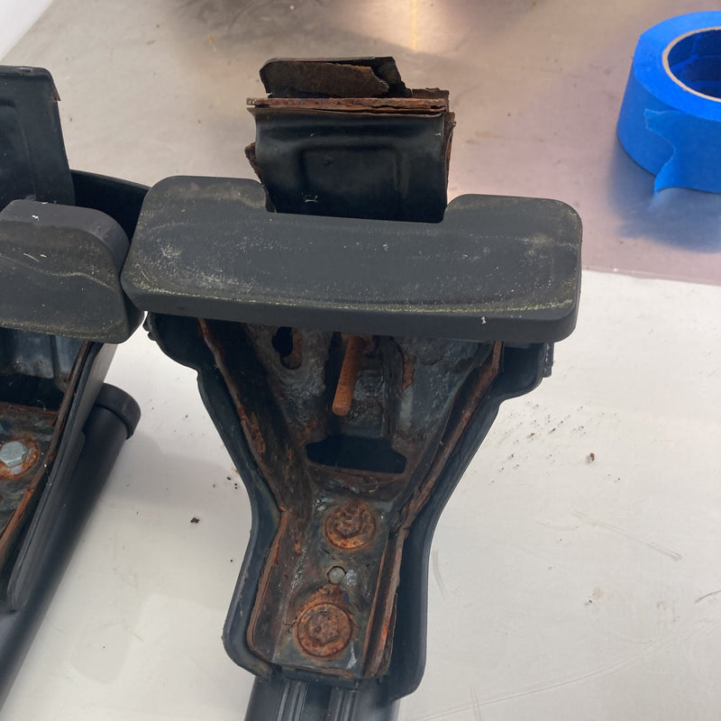 2001-2005 Volkswagen Passat Luggage Rack OEM #5556M