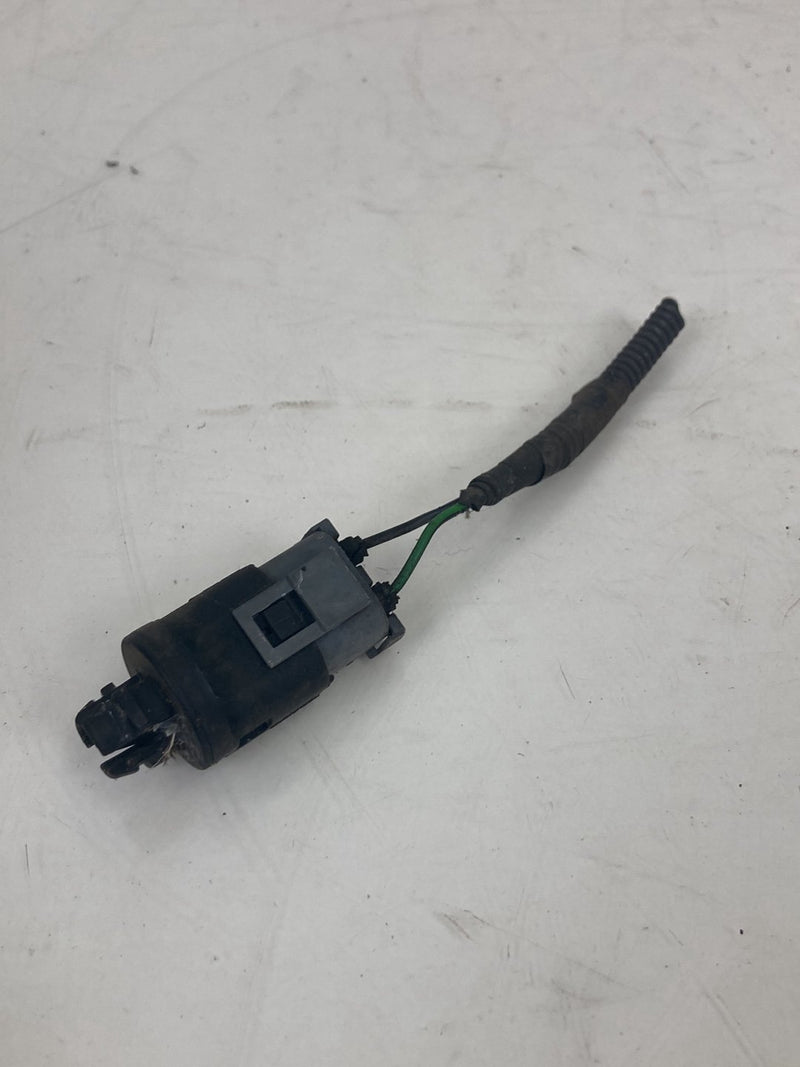 1998-2000 Volvo V70 P80 - Ambient Temp Sensor 1347010-1 #5218M