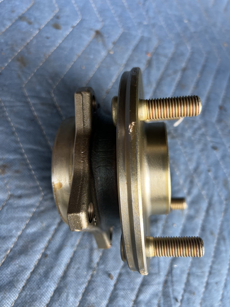 Mitsubishi Hub Pair MB949096 OEM