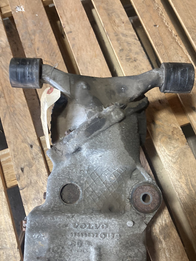 2007 Volvo S60 - Rear Differential PN: 08689623