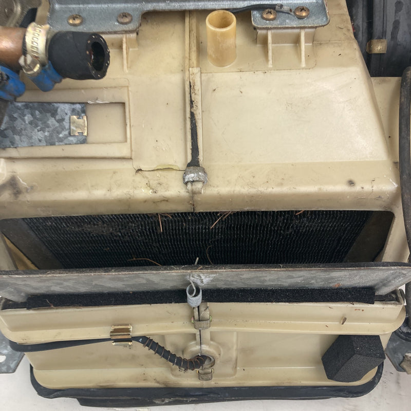 1981-1985 Volvo 240 245 HVAC Box Heater Core AC Assembly 1259981 OEM