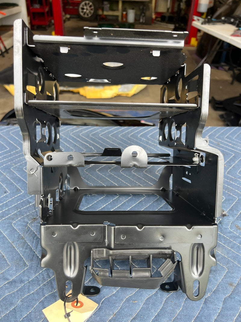 2005-2011 Audi A6 Rear DVD Amp Stereo Radio Mount Bracket 4F0035209C OEM #3381EM