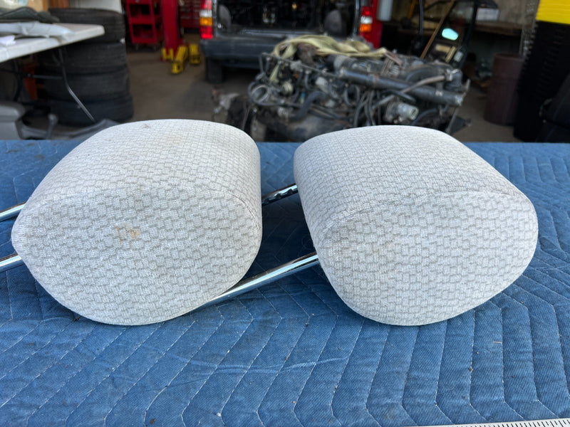 2003-2008 Toyota Corolla Front Right & Left Gray Cloth Seat Headrest OEM #3321EM