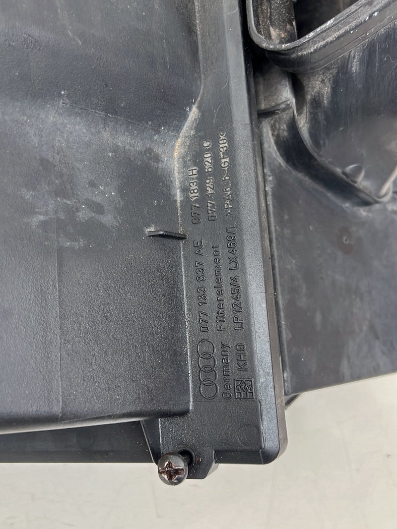 1996-2003 Audi S8 D2 A8 Air Cleaner Filter Housing Box 077133837 OEM #6385EM
