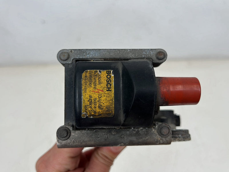 1993-1997 Volvo 850 5 Cyl 2.3L Bosch Ignition Coil Pack 3507934 OEM