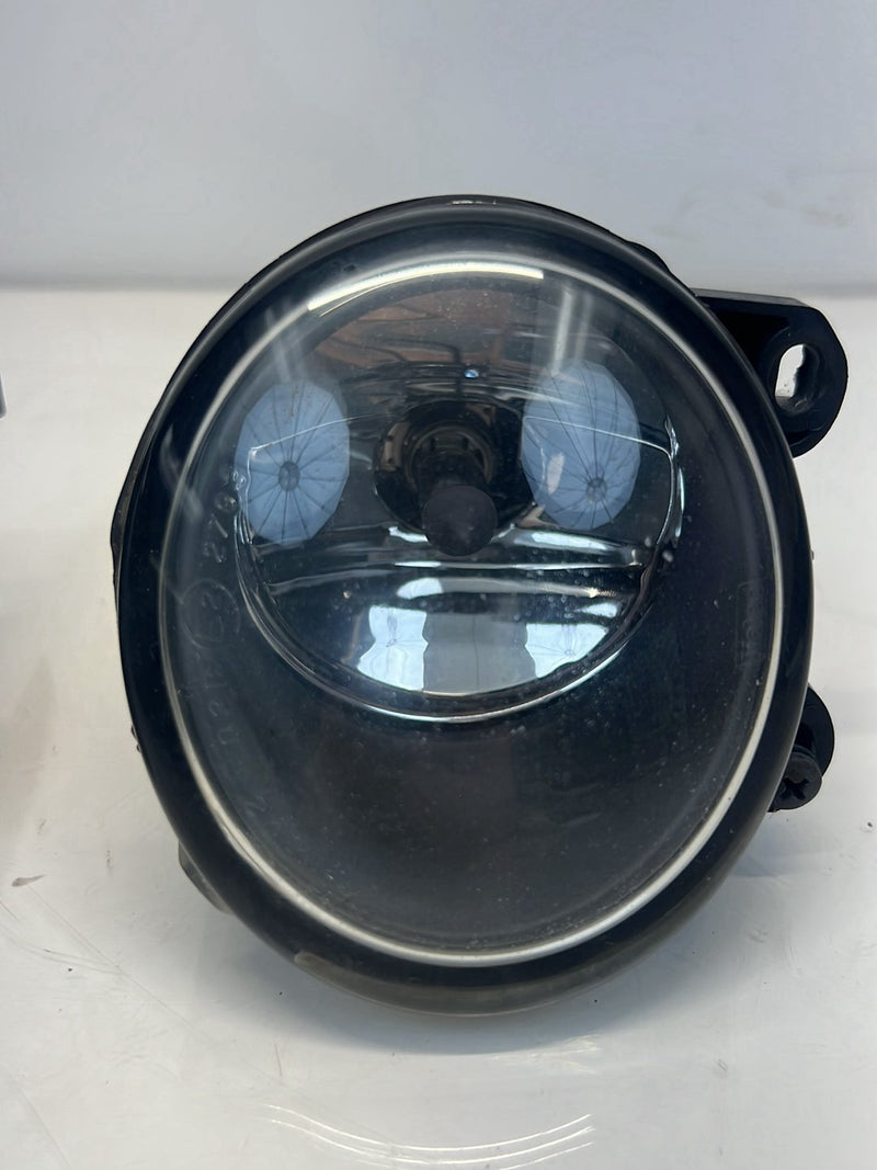 2006 BMW X5 E53 - Fog Light Pair PN: 63176920885
