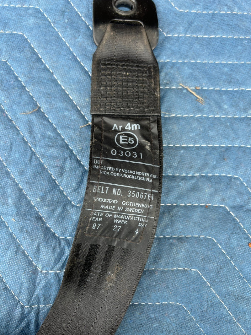 1986-1993 Volvo 240 245 Wagon Rear Passenger Seat Belt Retractor OEM #4049EM