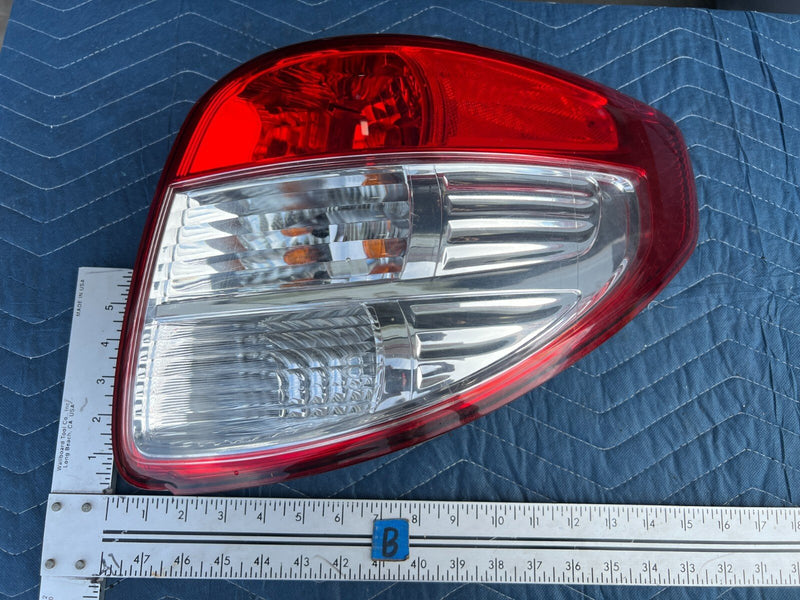 2010-2013 Suzuki SX4 Hatchback Passenger Right Rear Tail Light Assembly #1266CN