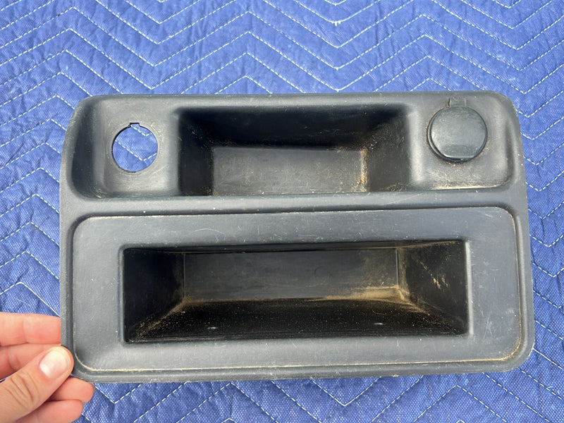 Chevrolet Silverado - Dash Storage PN: 15179649