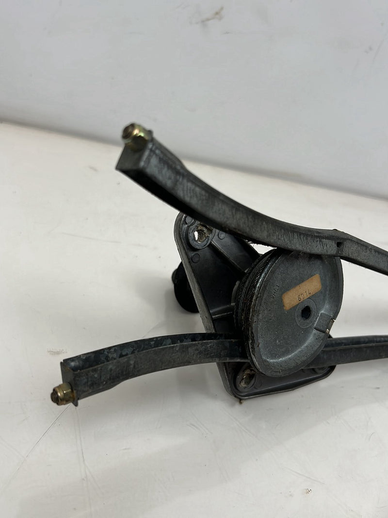 1975-1980 Volvo 244 240 Front Windshield Wiper Linkage Transmission OEM #5352EM