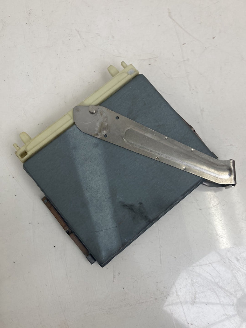 1998-2000 Volvo V70 Engine Control Module Bosch ECU P09125814 OEM #5176M