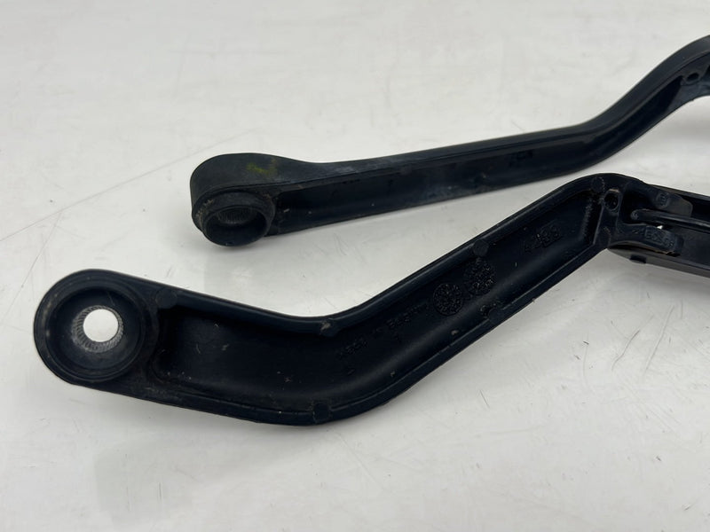 1998-2000 Volvo V70 S70 Front Right Left Windshield Wiper Arm Pair OEM