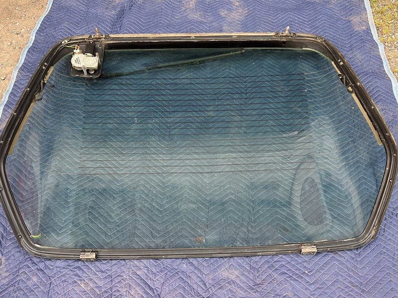 1983-1985 Porsche 944 Rear Hatch Windshield Window Glass Assembly OEM #5724EM