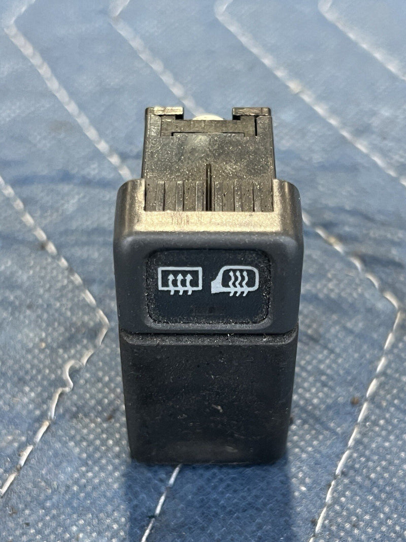 1998-2000 Volvo V70R V70 S70 P80 Defrost & Heated Mirror Switch 9162952 #4153E