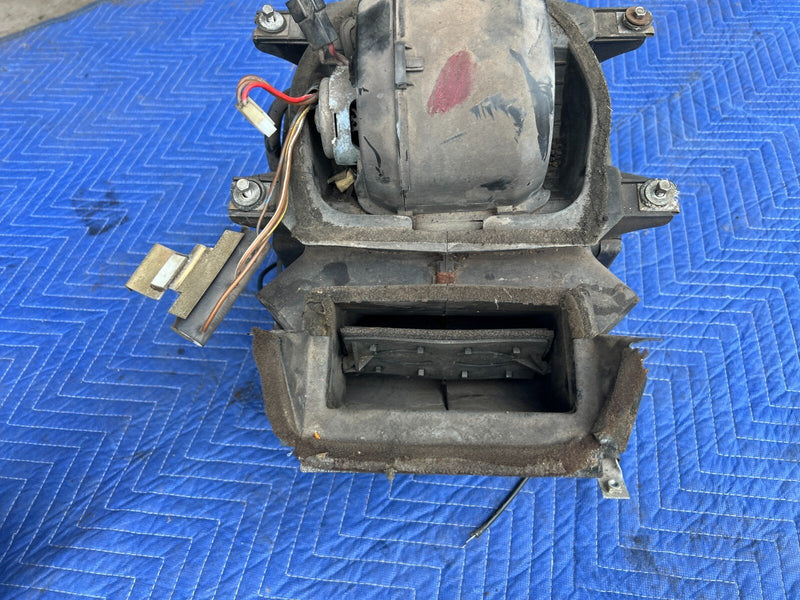 Porsche PN: 321819095F, 94457306700