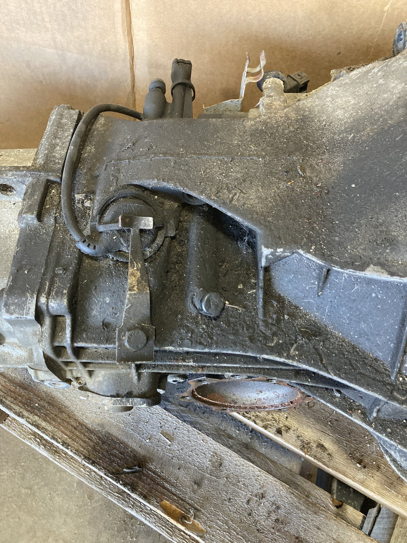 2001-2005 VW Volkswagen Passat Manual Transmission 01A 4Motion AWD OEM #5566M